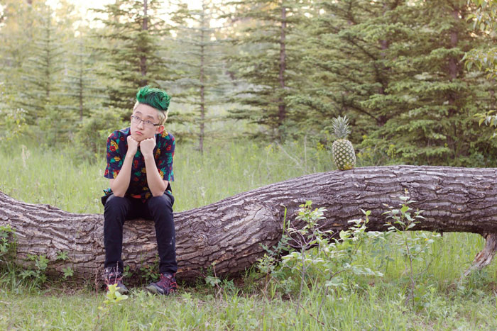 Kalah Taruhan Bikin Pria Berubah Jadi Nanas